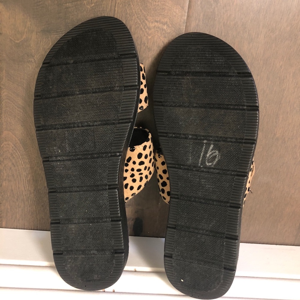 Coconuts By Matisse Leopard Print Slides - image 5